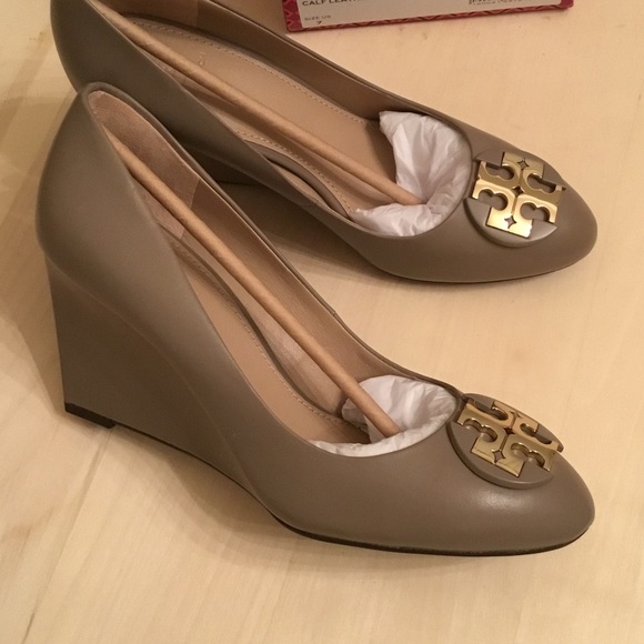 Tory Burch Shoes - New Tory Burch Leather Shoes Size 7M.